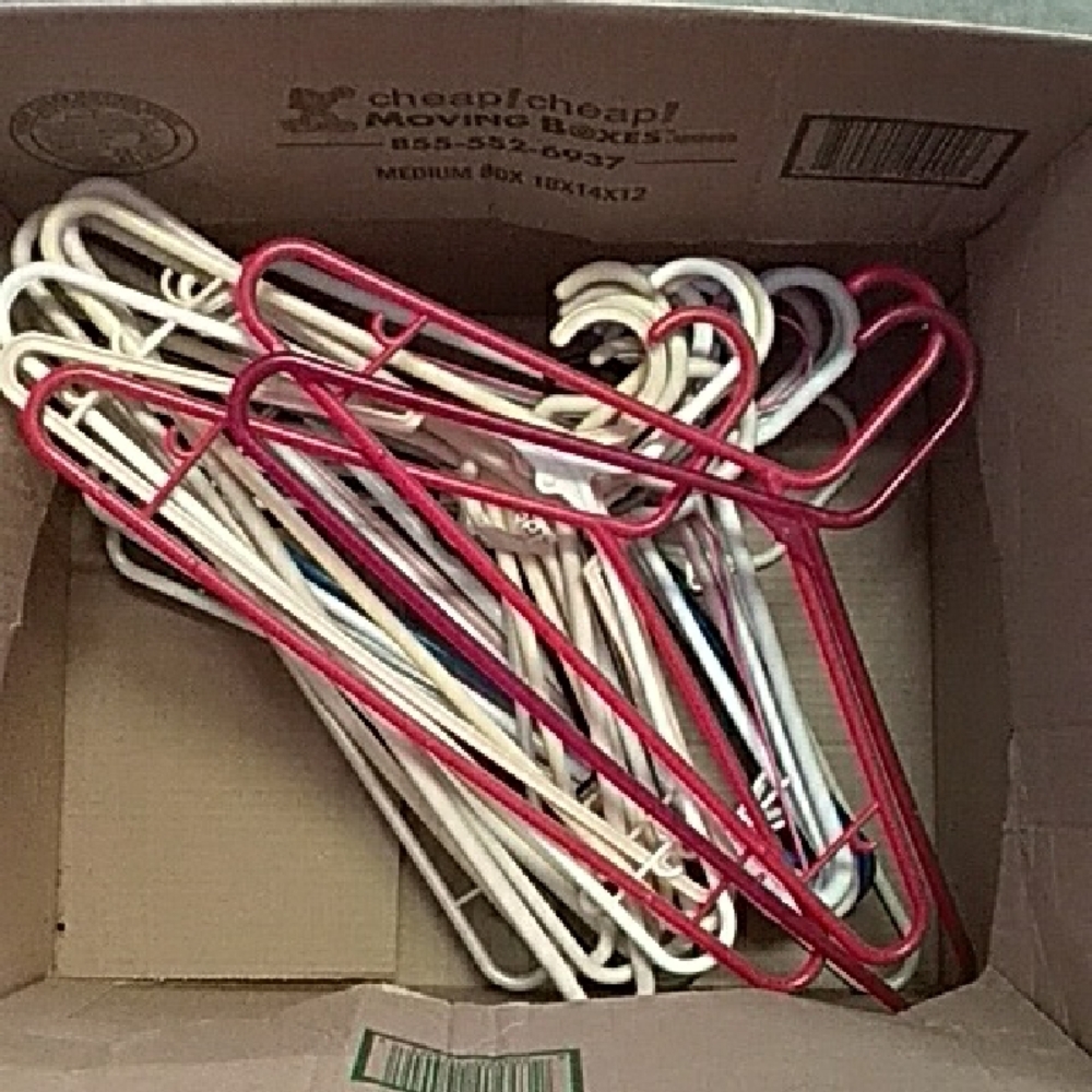 20 Plastic Hangers Also Pant/Skirt Hangers Are Available